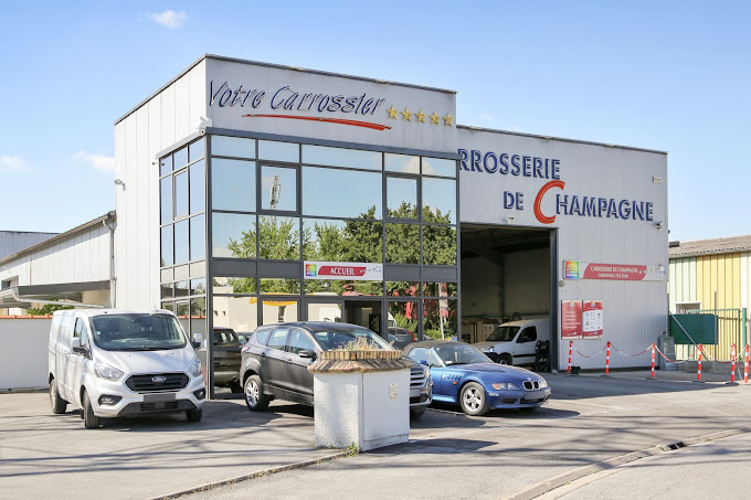 Aperçu des activités de la casse automobile CARROSSERIE DE CHAMPAGNE située à TINQUEUX (51430)